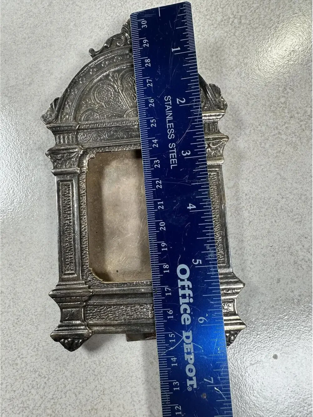 VTG Victorian Revival Silverplate Picture Frame Ornate Repoussé Easel Back
